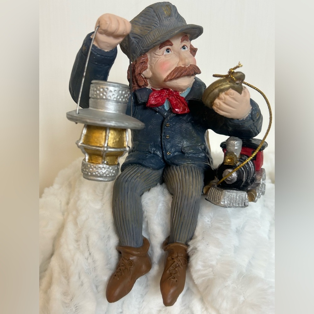 Rare Shenandoah “Keeper of the Rails” Railroad Locomotive Conductor Shelf Sitter